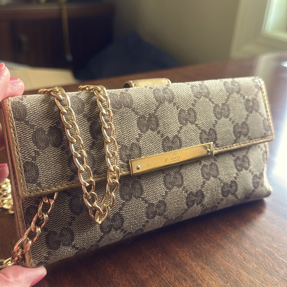 Gucci GG Monogram Wallet - Picture 4 of 13